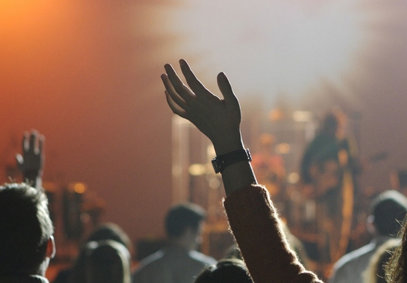 Los jóvenes, presente de la Sociedad y de la Iglesia